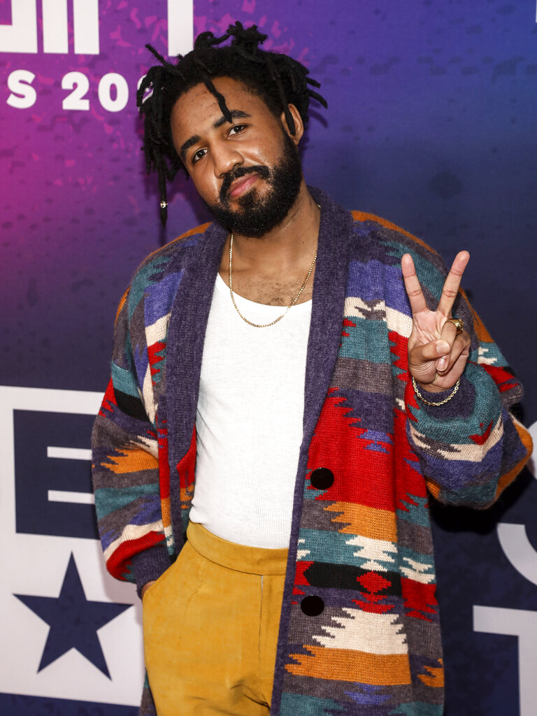 2021 Soul Train Awards red carpet