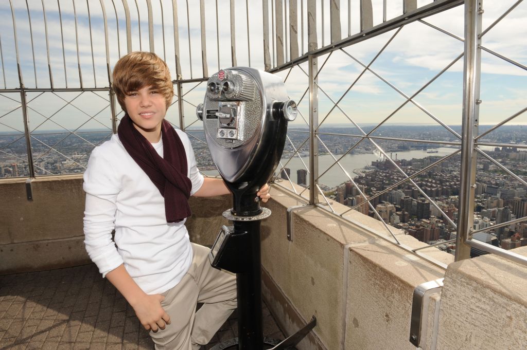 Justin Bieber Lights Empire State Building For Jumpstart