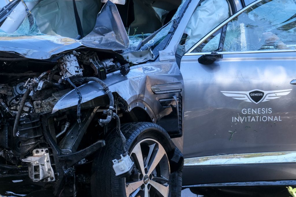 Photos: Tiger Woods seriously injured in single-vehicle crash