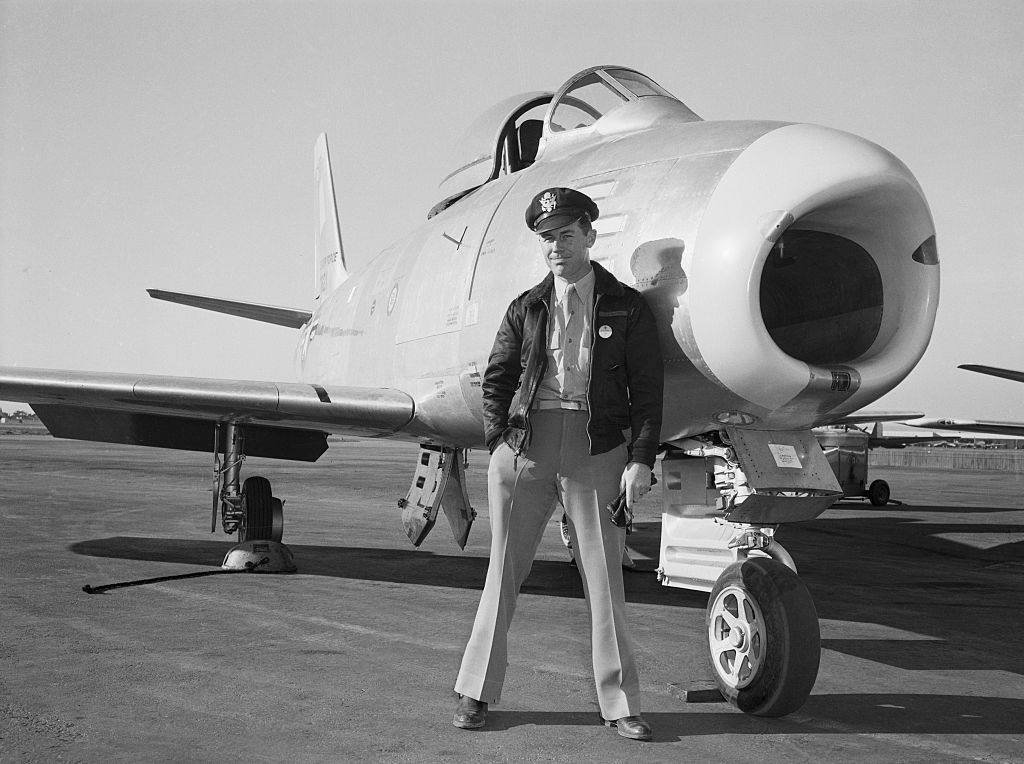 Chuck Yeager, first person to break sound barrier, dead at 97