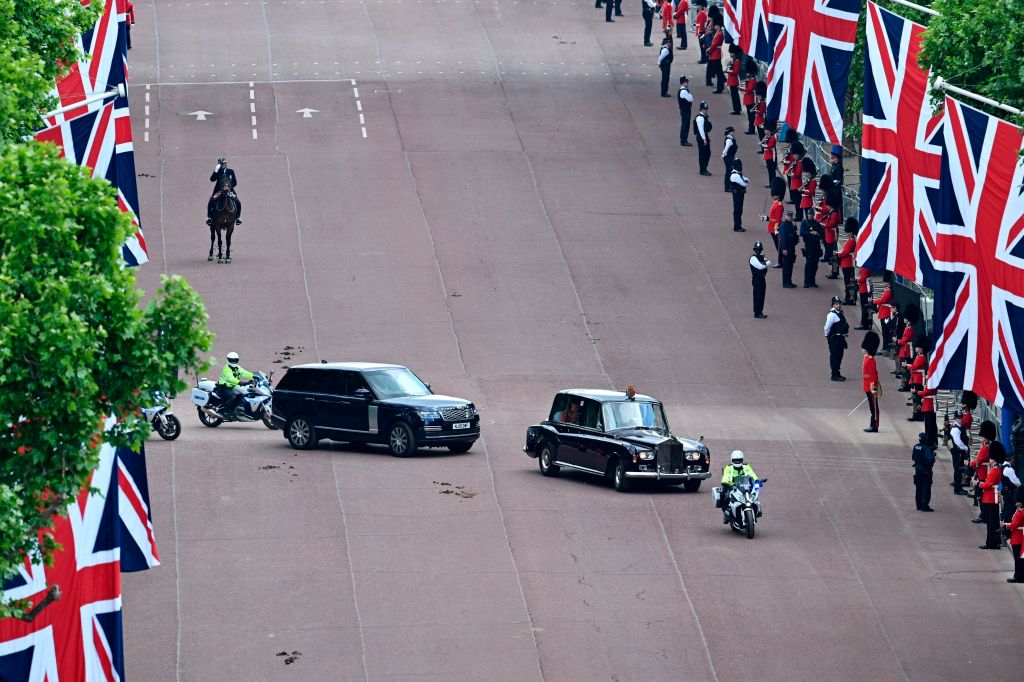 Photos: Queen Elizabeth's Platinum Jubilee kicks off with Trooping the Color