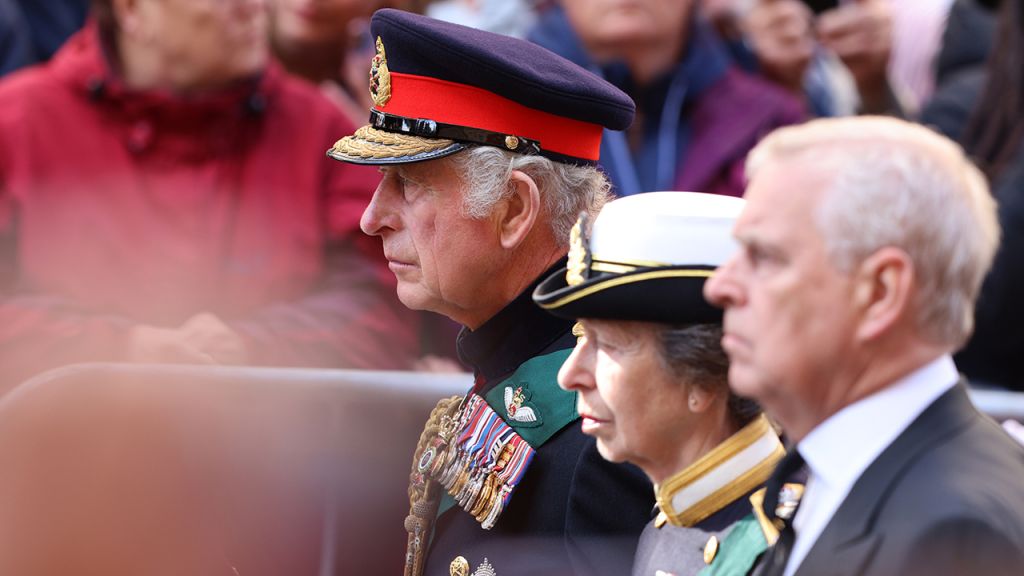 Crowds watch procession for Queen Elizabeth II's coffin in Scotland