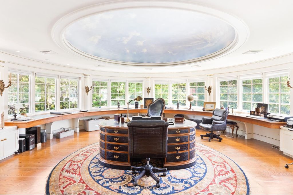Peek inside late Yankee Candle founder’s sprawling estate