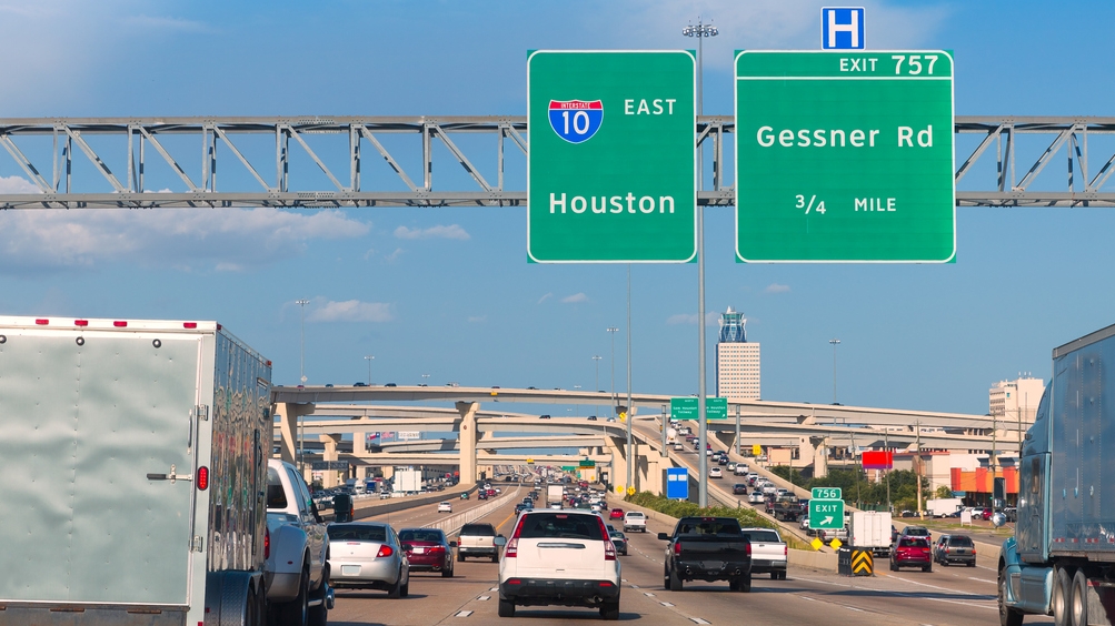 Boys steer SUV to safety after father fatally shot on Houston freeway