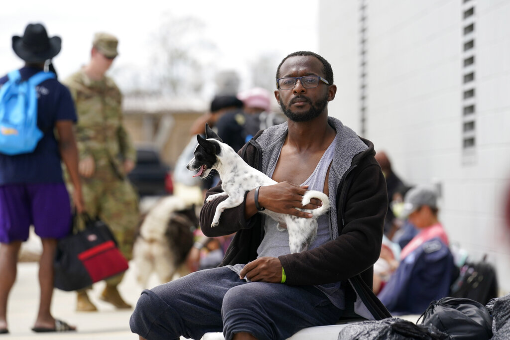 Ida damages buildings, floods roads on Gulf Coast