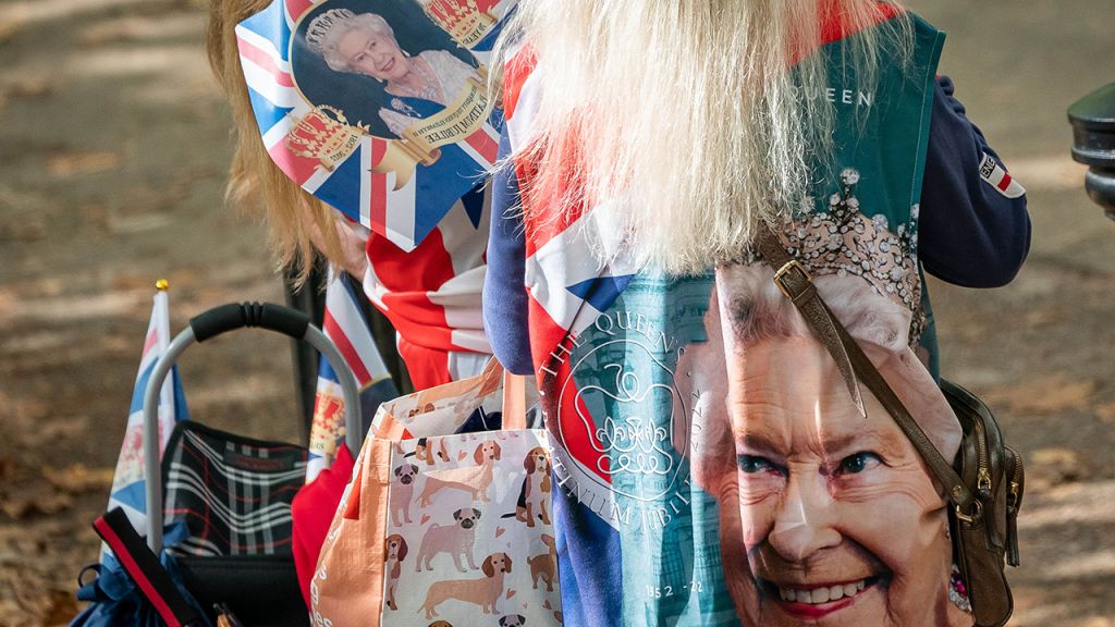 Photos: Crowds gather ahead of Queen Elizabeth II's coffin procession