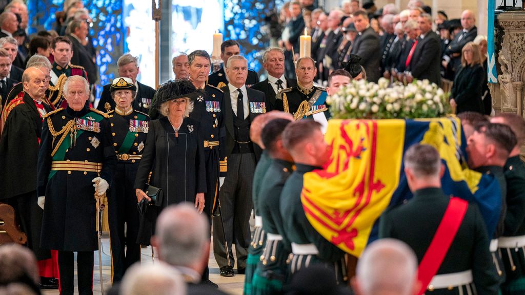 Royal family attends vigil for Queen Elizabeth II