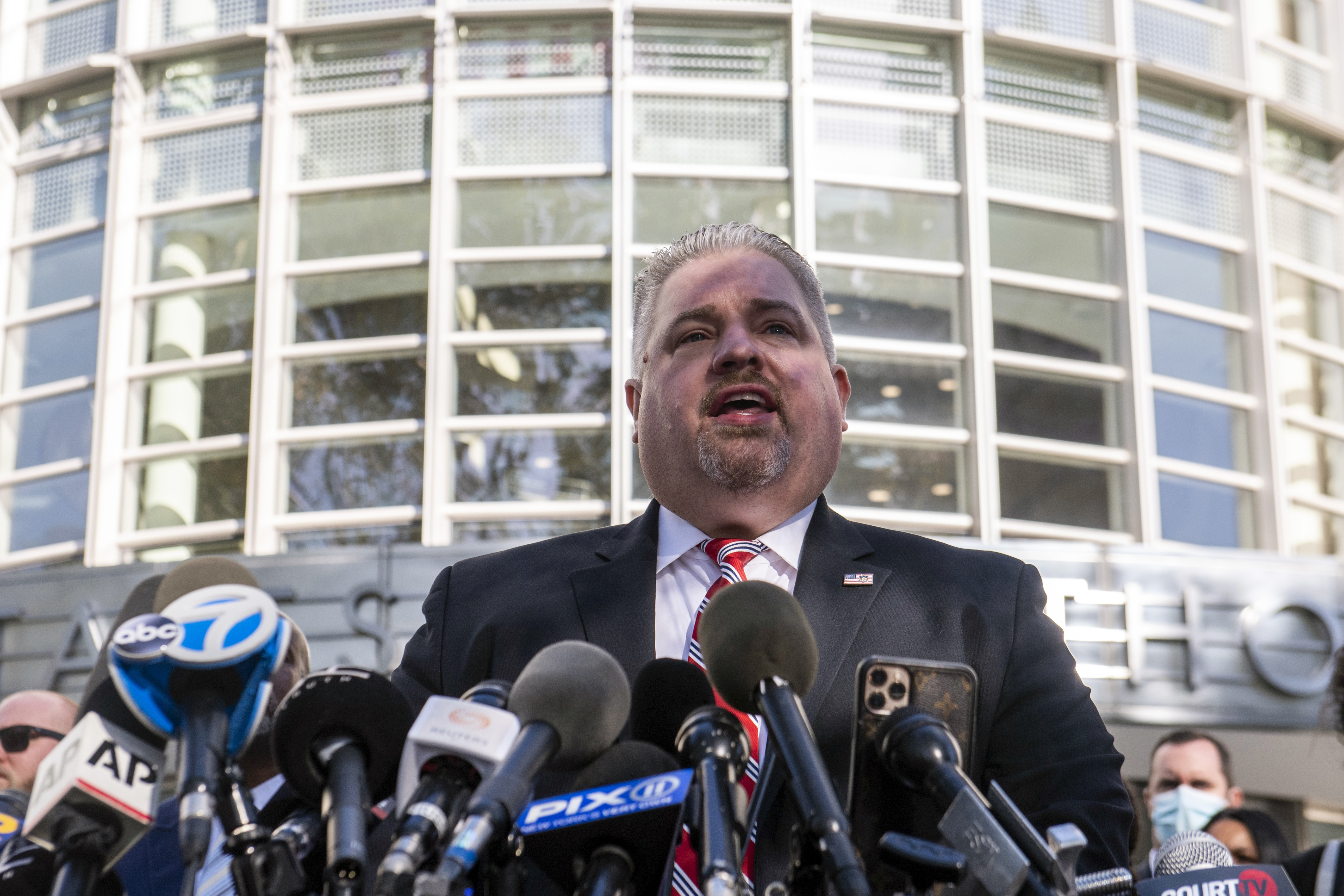 Images: R. Kelly found guilty of racketeering, sex trafficking charges