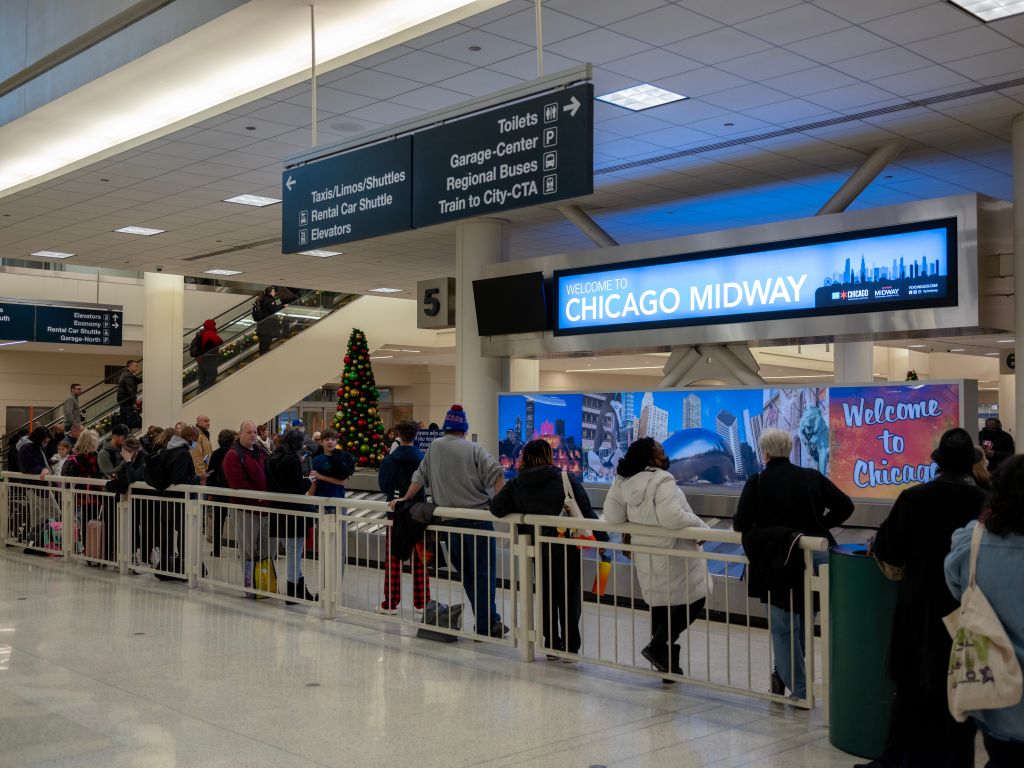 Passengers stranded, bags pile up as Southwest cancels flights