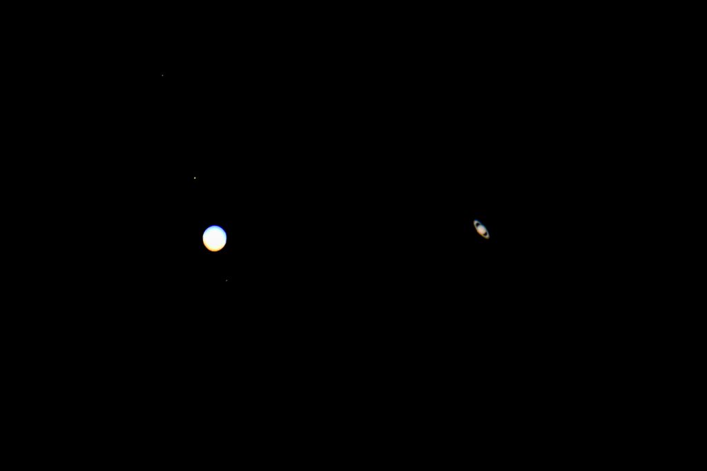 Photos: 'Christmas star' appears to shine in night sky as Saturn, Jupiter converge