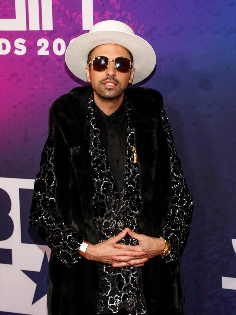 2021 Soul Train Awards red carpet