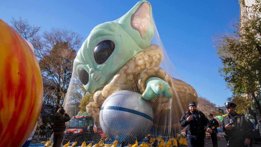 Photos: Macy's Thanksgiving Day Parade 2021