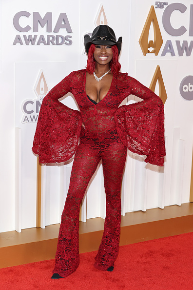 Photos: CMA Awards 2022 red carpet
