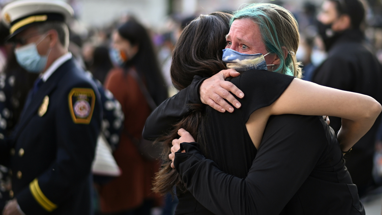 Photos: Community pays tribute to victims of deadly San Jose railyard shooting