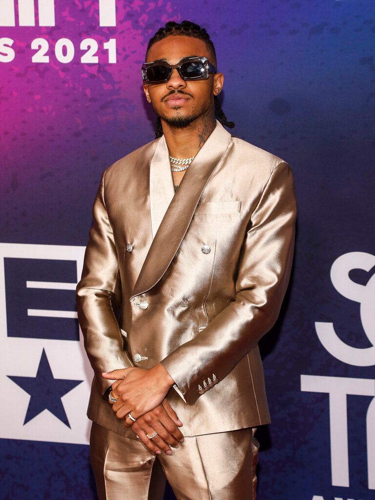 2021 Soul Train Awards red carpet
