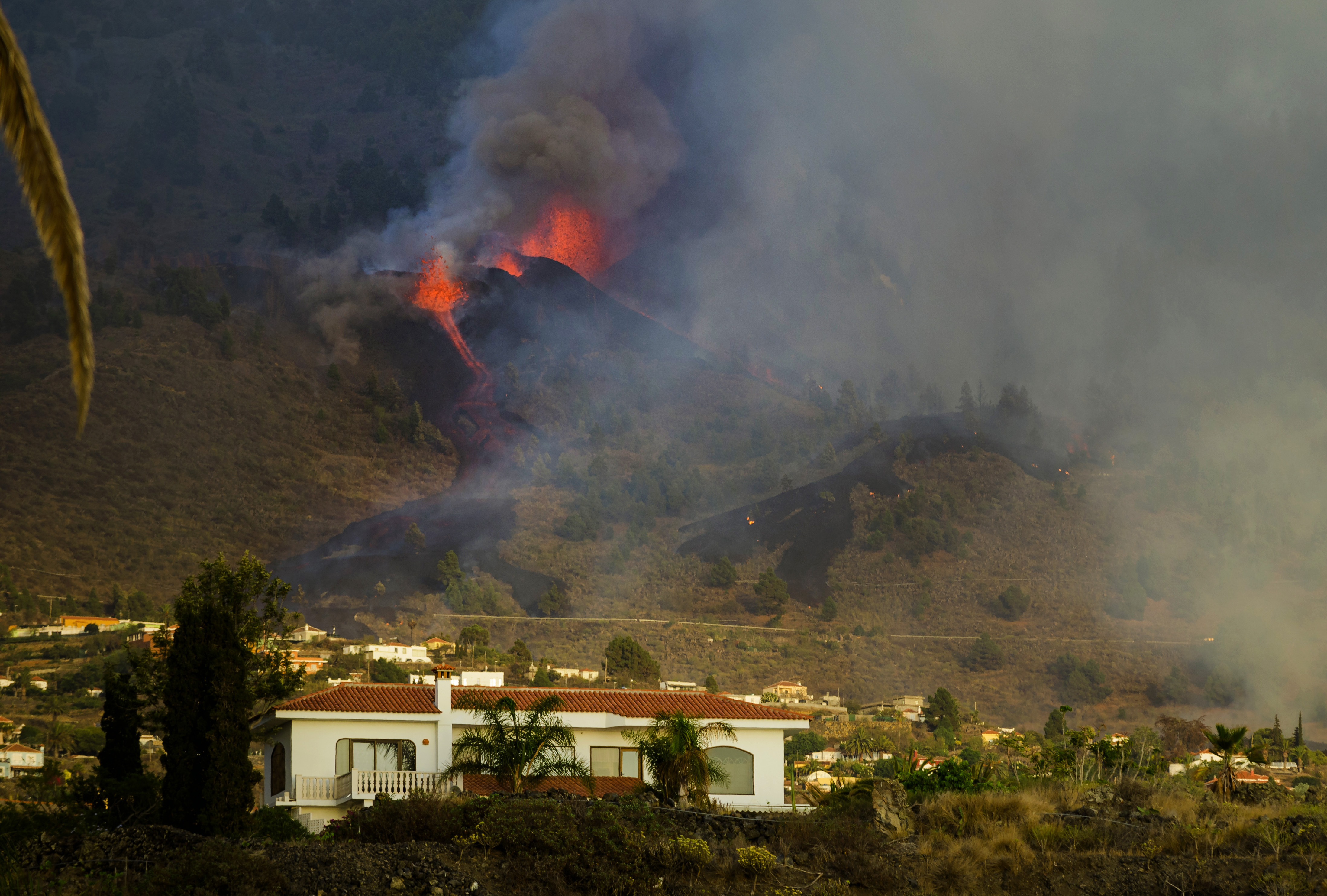Photos: Volcano on Spain's Canary Islands erupts, sparking mass evacuations