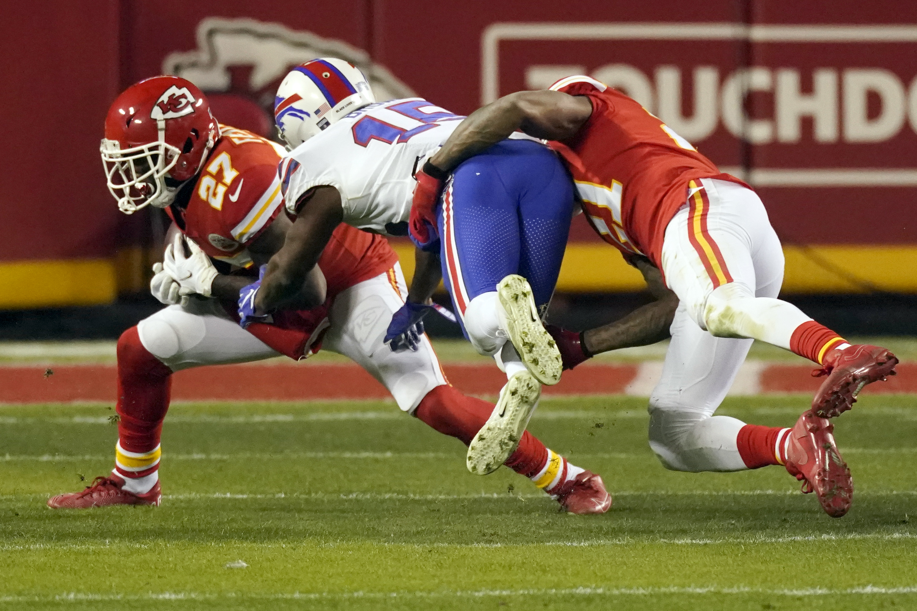 Chiefs top Bills 38-24 in AFC title game, head back to Super Bowl