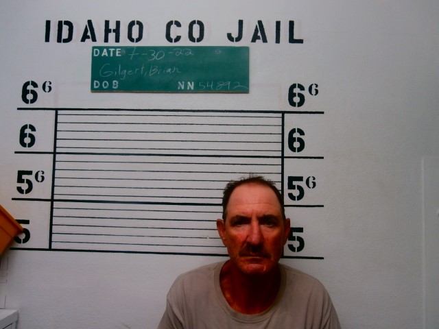 Man tried to throw meth into a river during traffic stop, deputies say