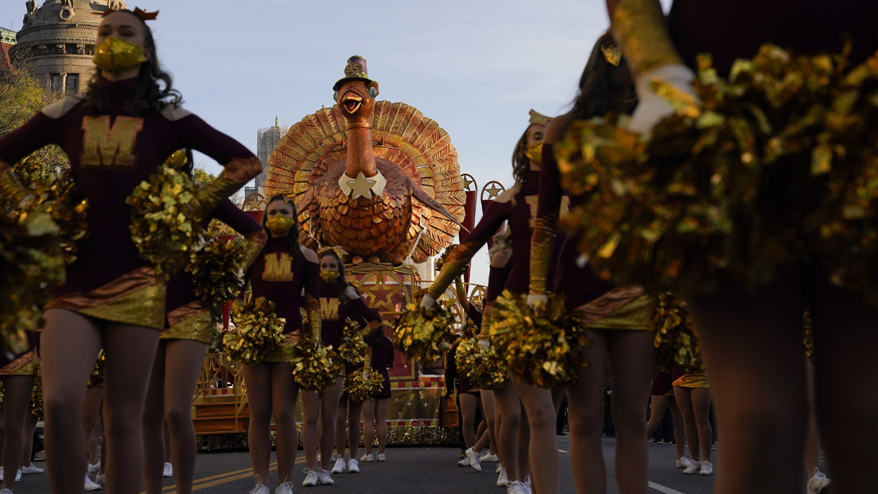 Photos: Macy's Thanksgiving Day Parade 2021