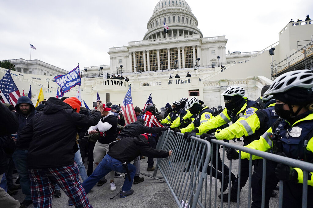 Protestors breach Congress