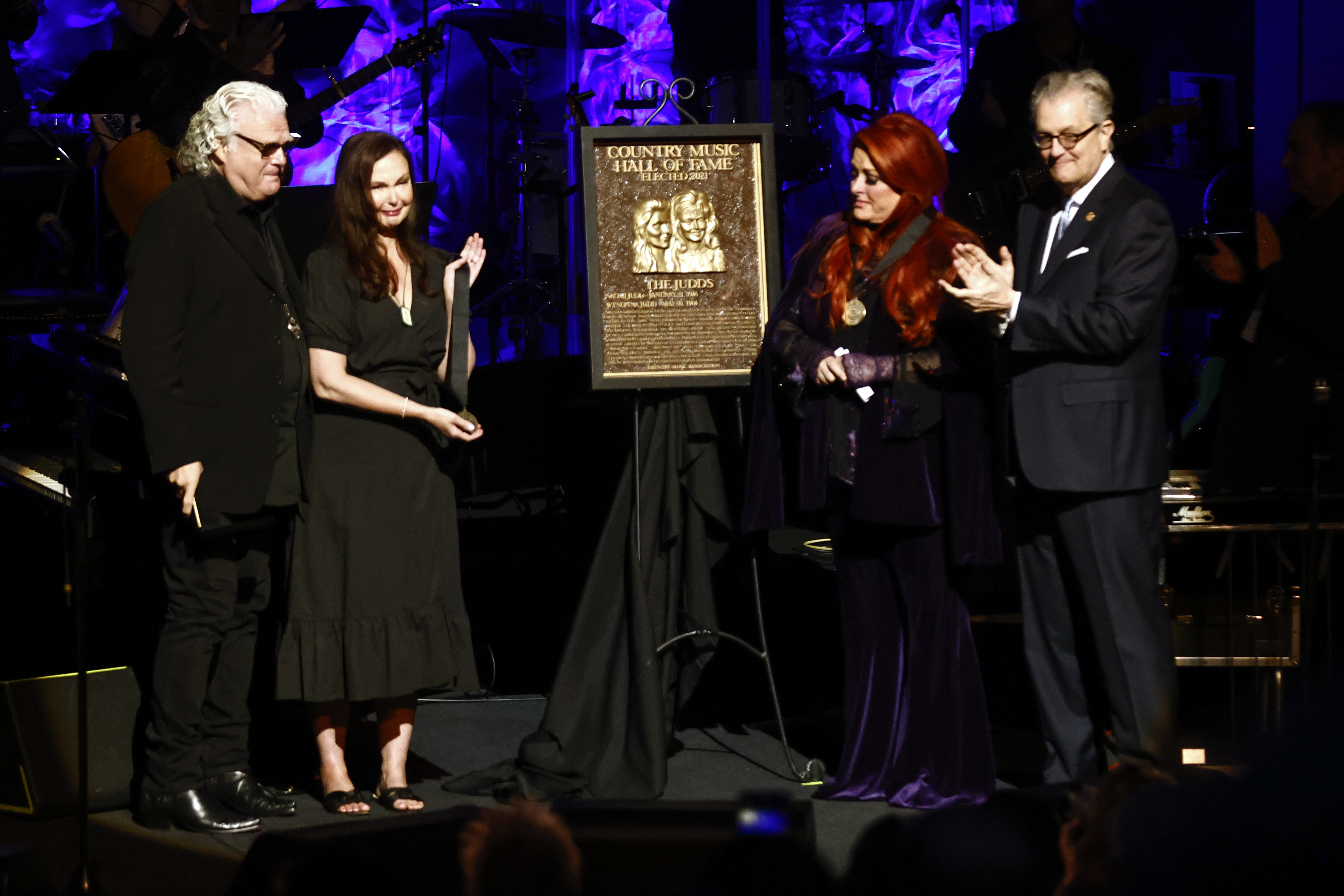 Photos: The Judds, Ray Charles join Country Music Hall of Fame