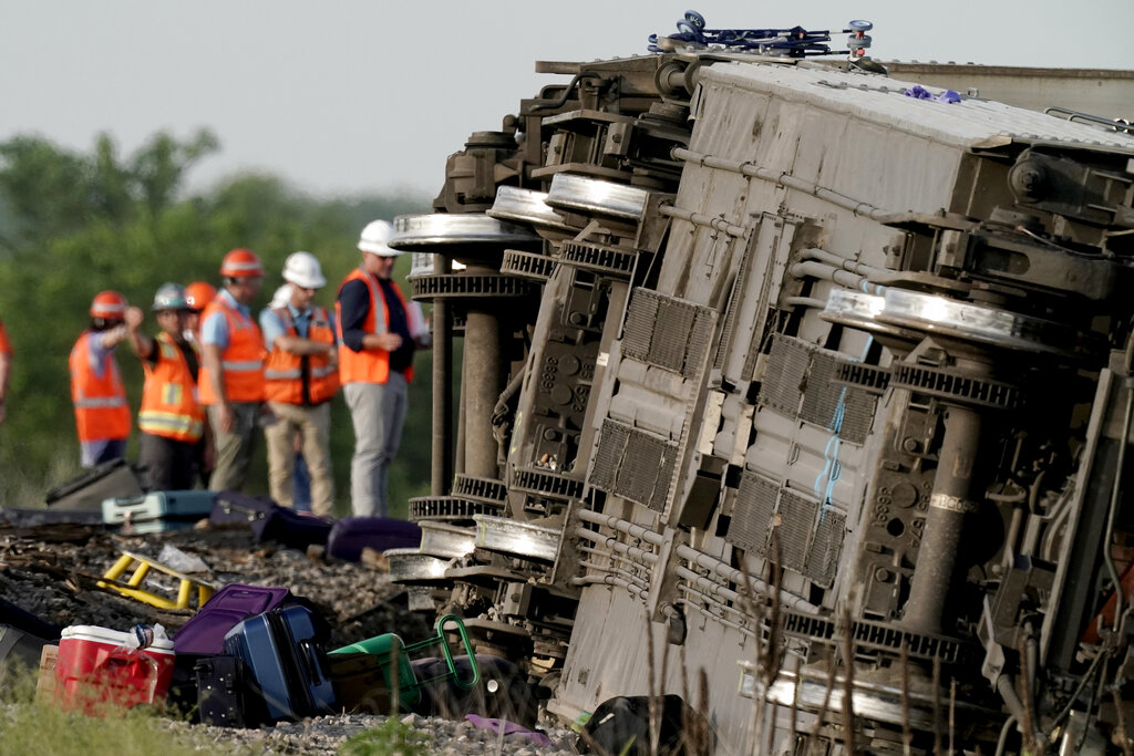 Amtrak derailment in Missouri