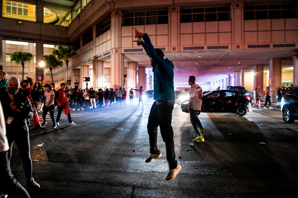 Photos: Tampa Bay fans crowd streets to celebrate Bucs' Super Bowl win