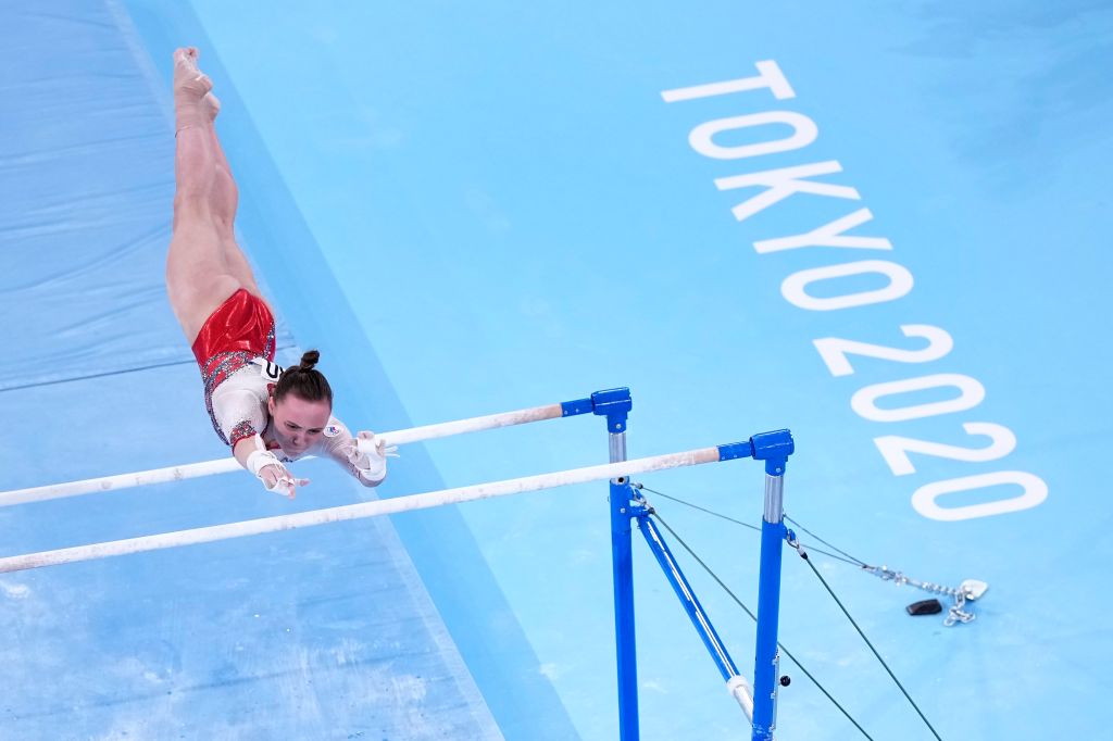 Photos: Sunisa Lee wins bronze in uneven bars final at Tokyo Olympics
