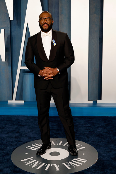 Photos: Vanity Fair Oscar Party 2022 red carpet