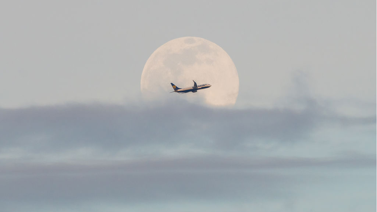 Photos: Snow Moon 2022 brightens the night sky