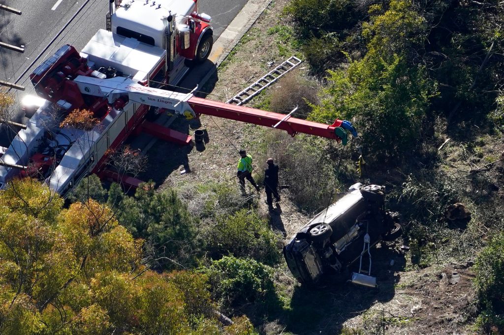 Photos: Tiger Woods seriously injured in single-vehicle crash