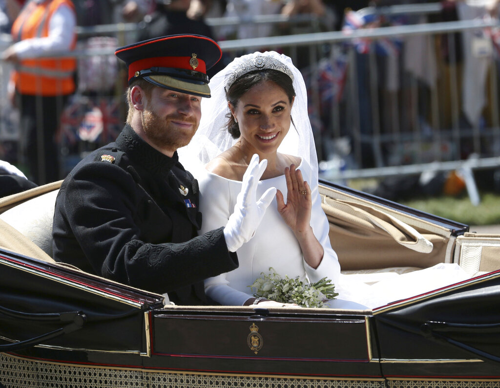 Photos: Prince Harry, Meghan celebrate second anniversary