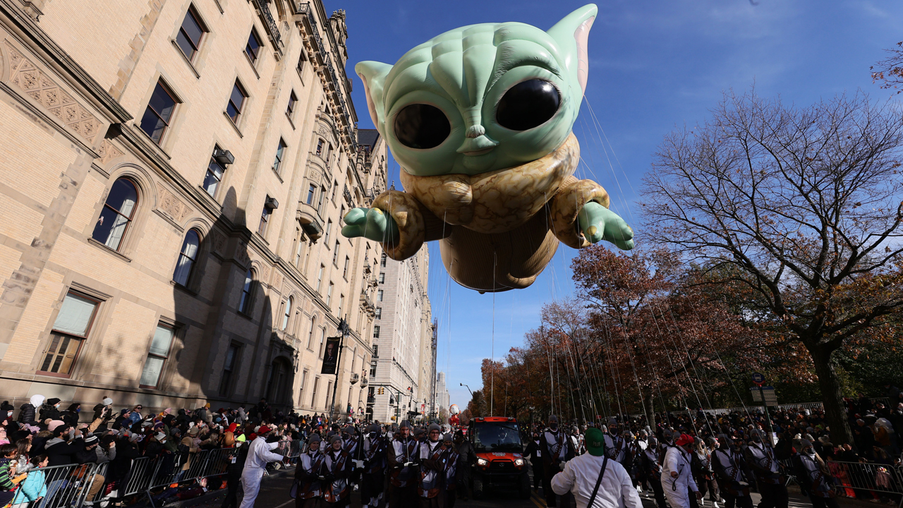 Photos: Macy's Thanksgiving Day Parade 2021