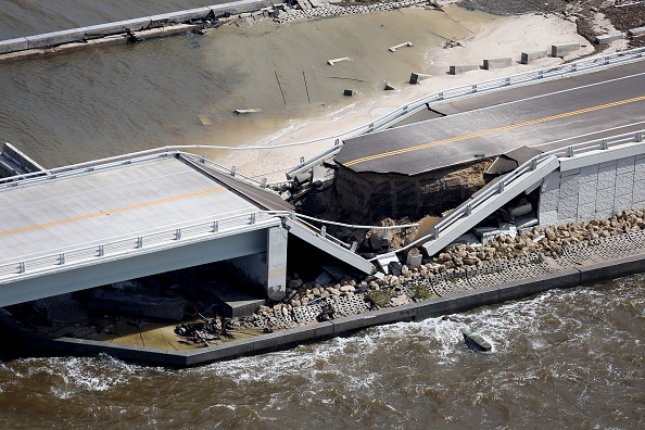 Floridians begin assessing catastrophic Hurricane Ian damage