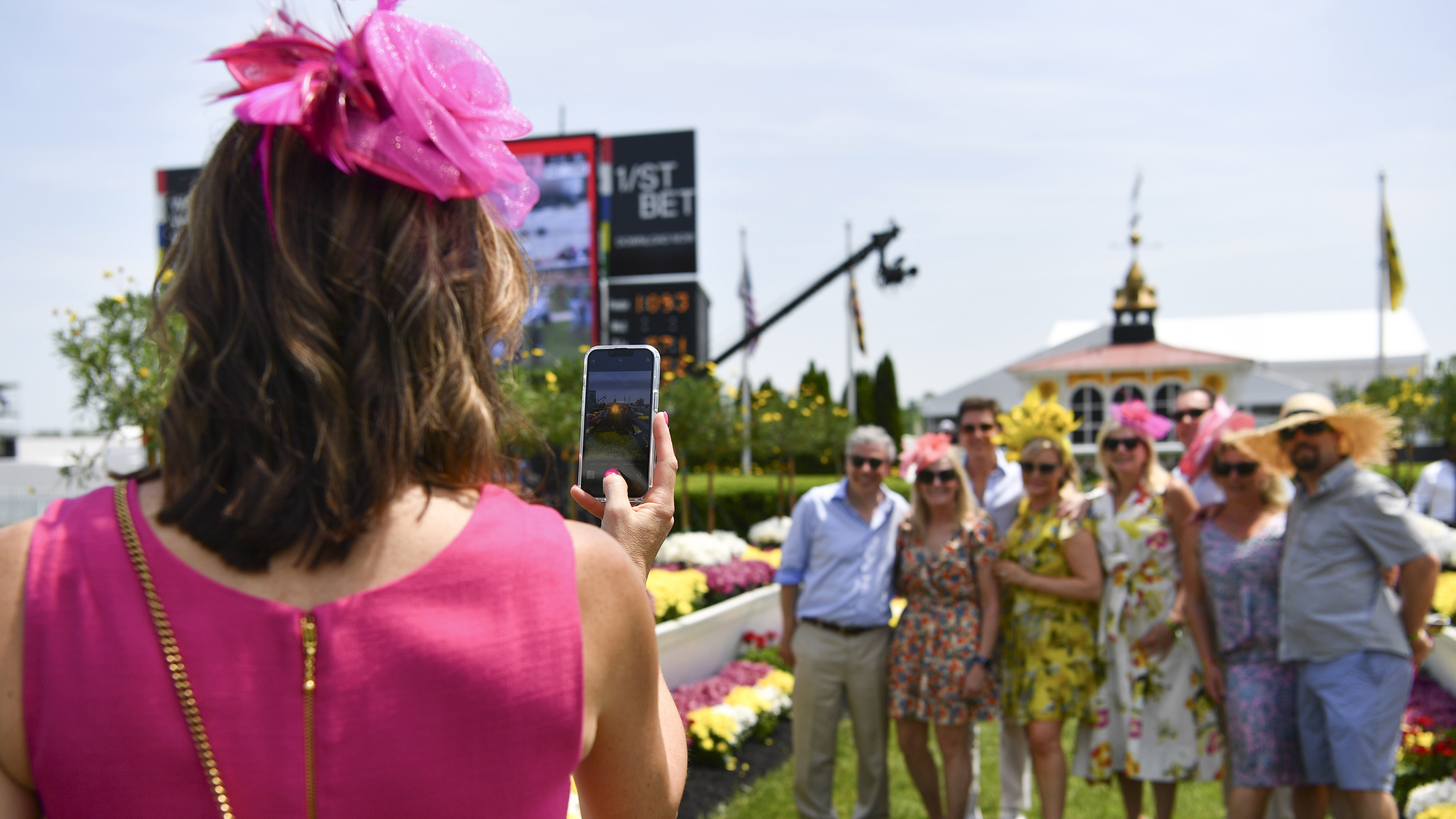 Preakness hats turn heads