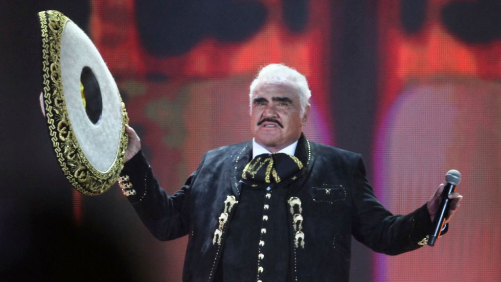 Photos: Vicente Fernandez through the years