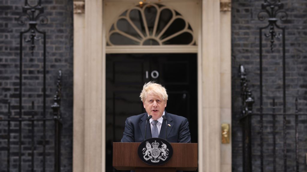 Photos: Boris Johnson agrees to resign as British prime minister