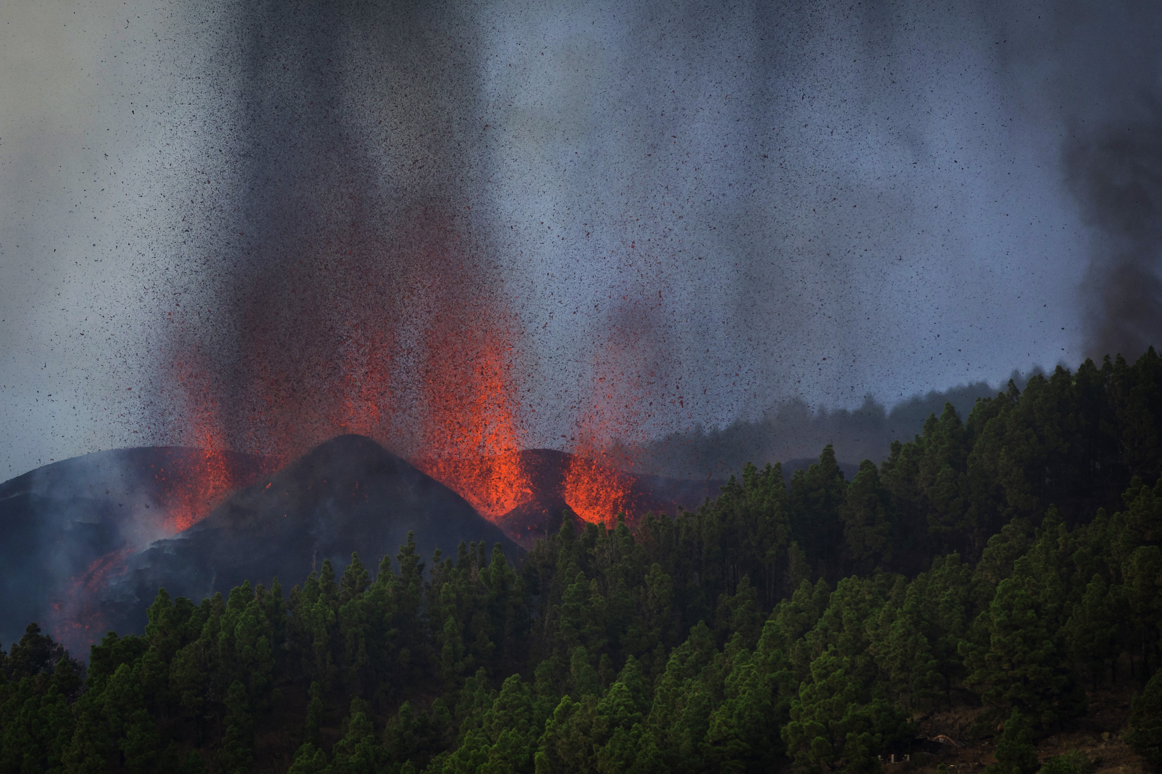 Photos: Volcano on Spain's Canary Islands erupts, sparking mass evacuations