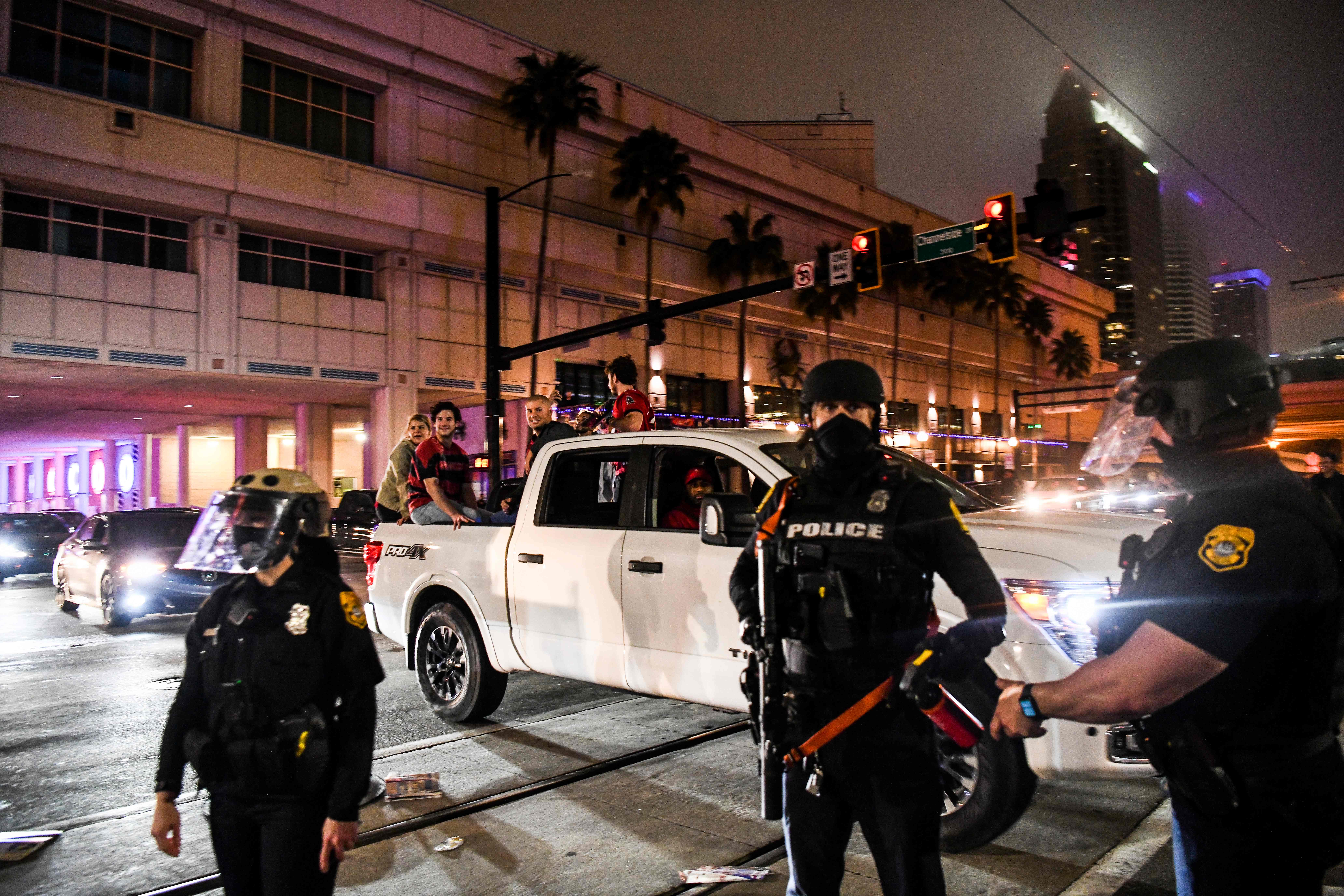 Photos: Tampa Bay fans crowd streets to celebrate Bucs' Super Bowl win