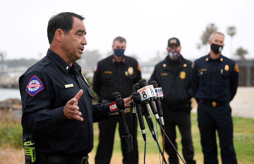 Photos: 4 dead after boat capsizes off San Diego in suspected human smuggling incident