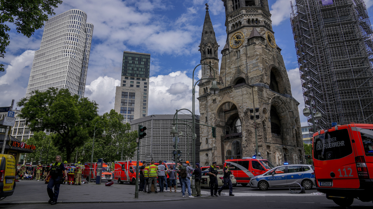 Photos: Car strikes pedestrians in Berlin shopping district