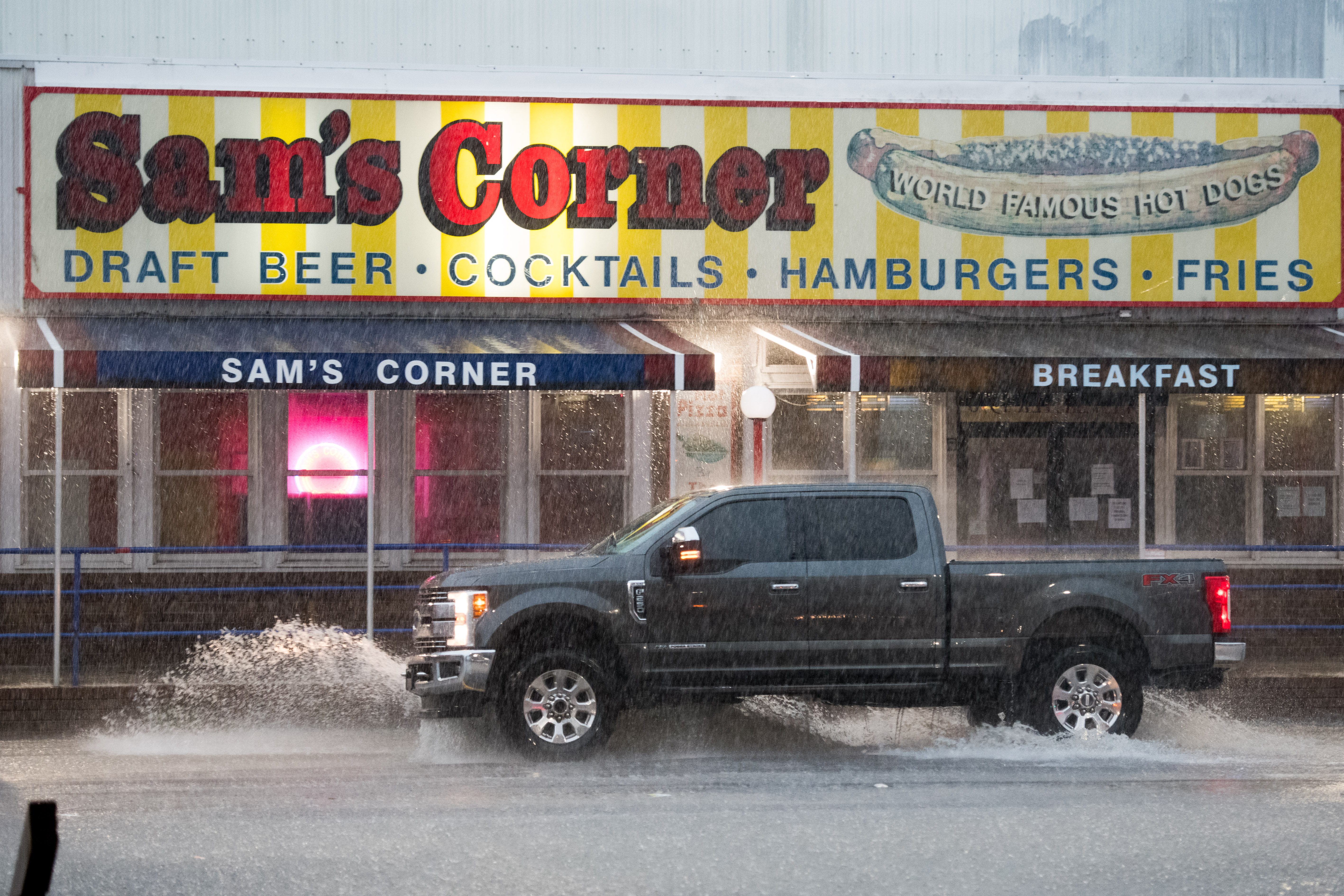 Hurricane Isaias strikes the Carolinas