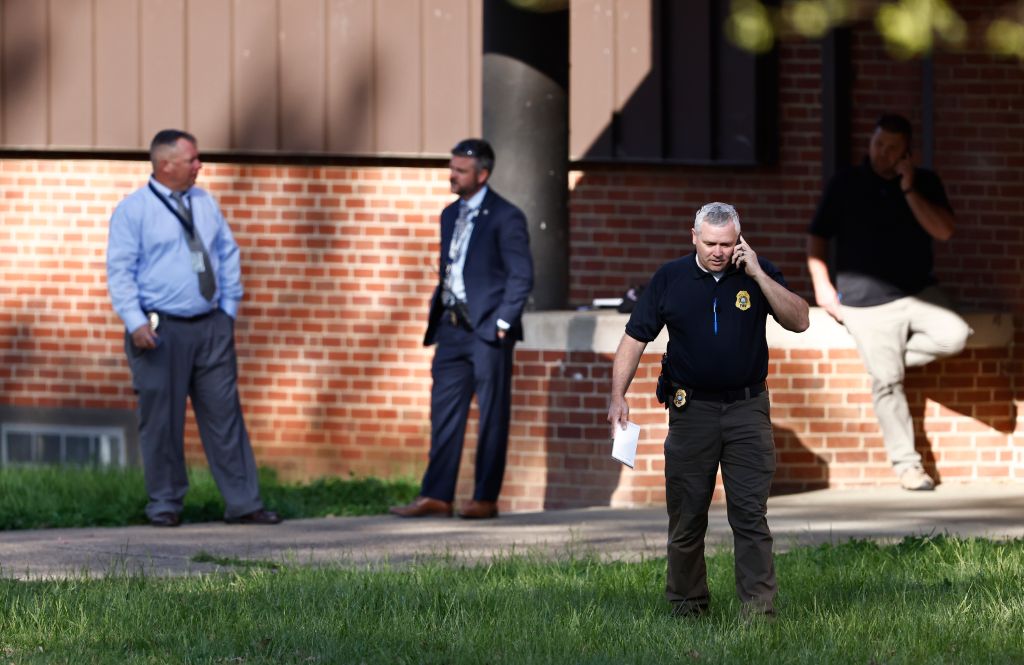 Student dead, Knoxville officer wounded after shooting at Tennessee high school