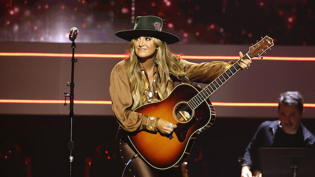 15th Annual Academy Of Country Music Honors - Show