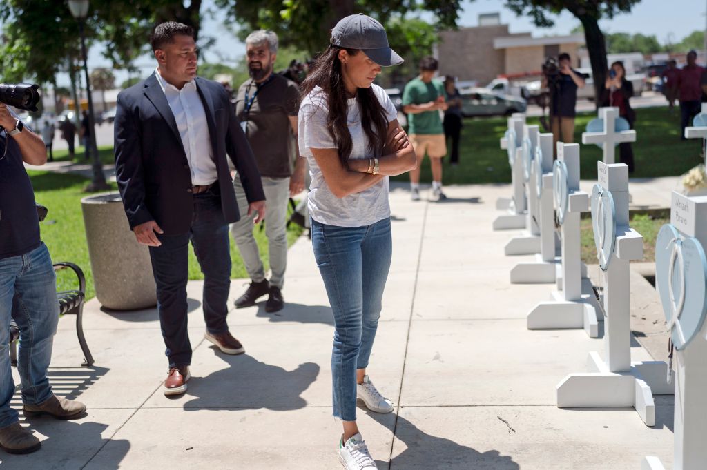 Meghan Markle, Uvalde residents pay tribute to Texas shooting victims