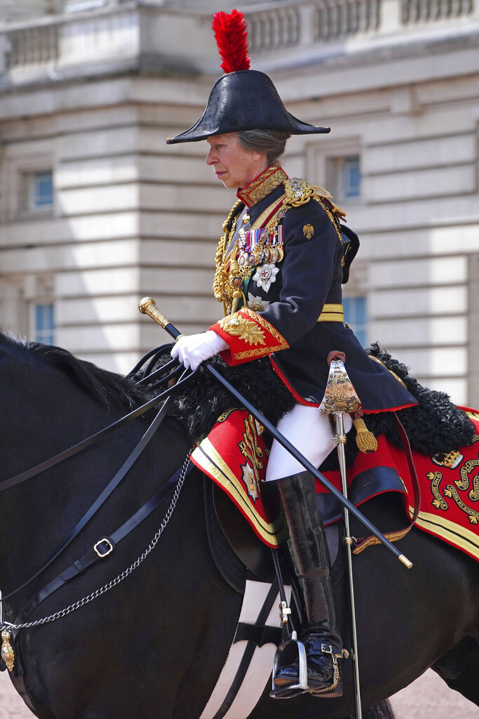 Photos: Queen Elizabeth's Platinum Jubilee kicks off with Trooping the Colo