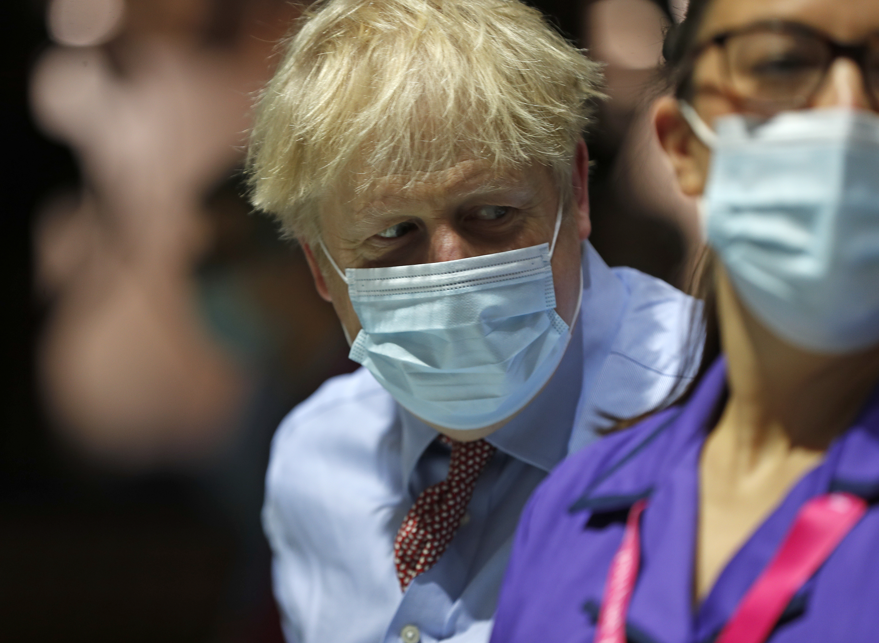 Photos: United Kingdom gives first doses of COVID-19 vaccine