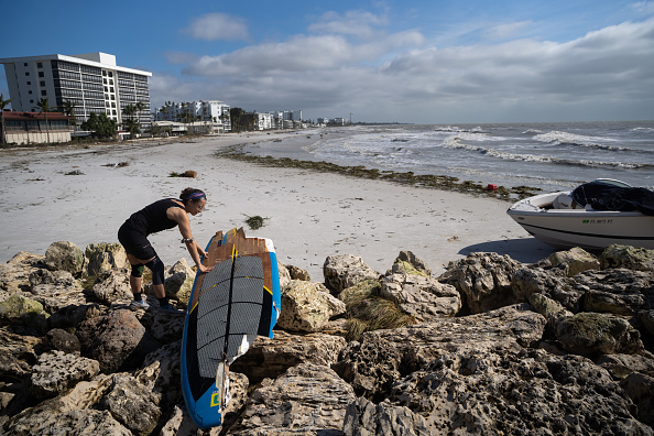 Floridians begin assessing catastrophic Hurricane Ian damage