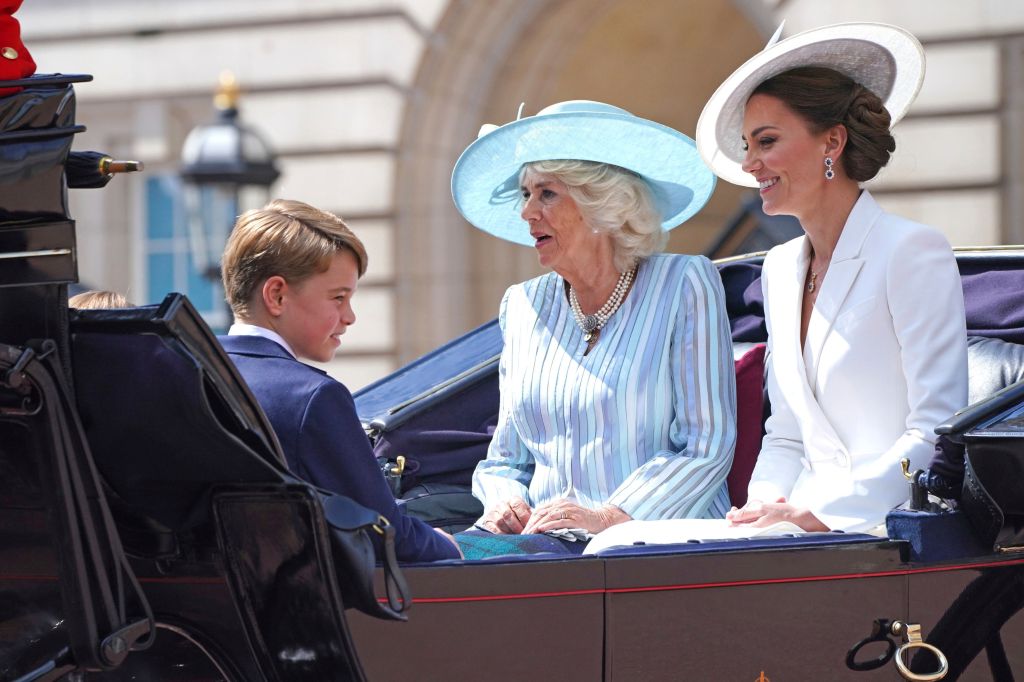 Photos: Queen Elizabeth's Platinum Jubilee kicks off with Trooping the Color