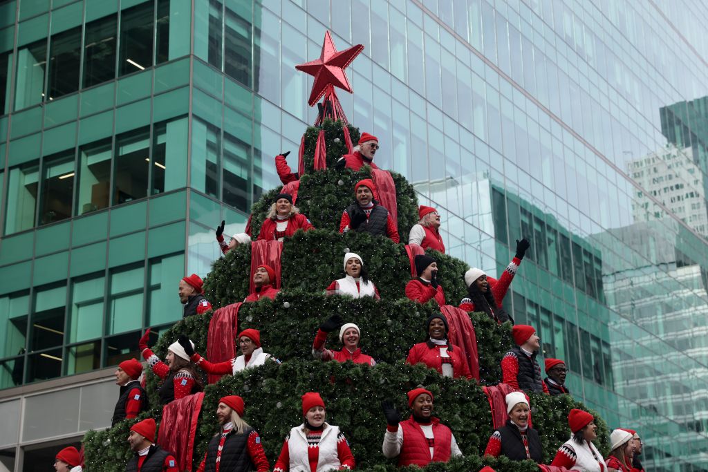 Photos: Macy's Thanksgiving Day Parade 2021